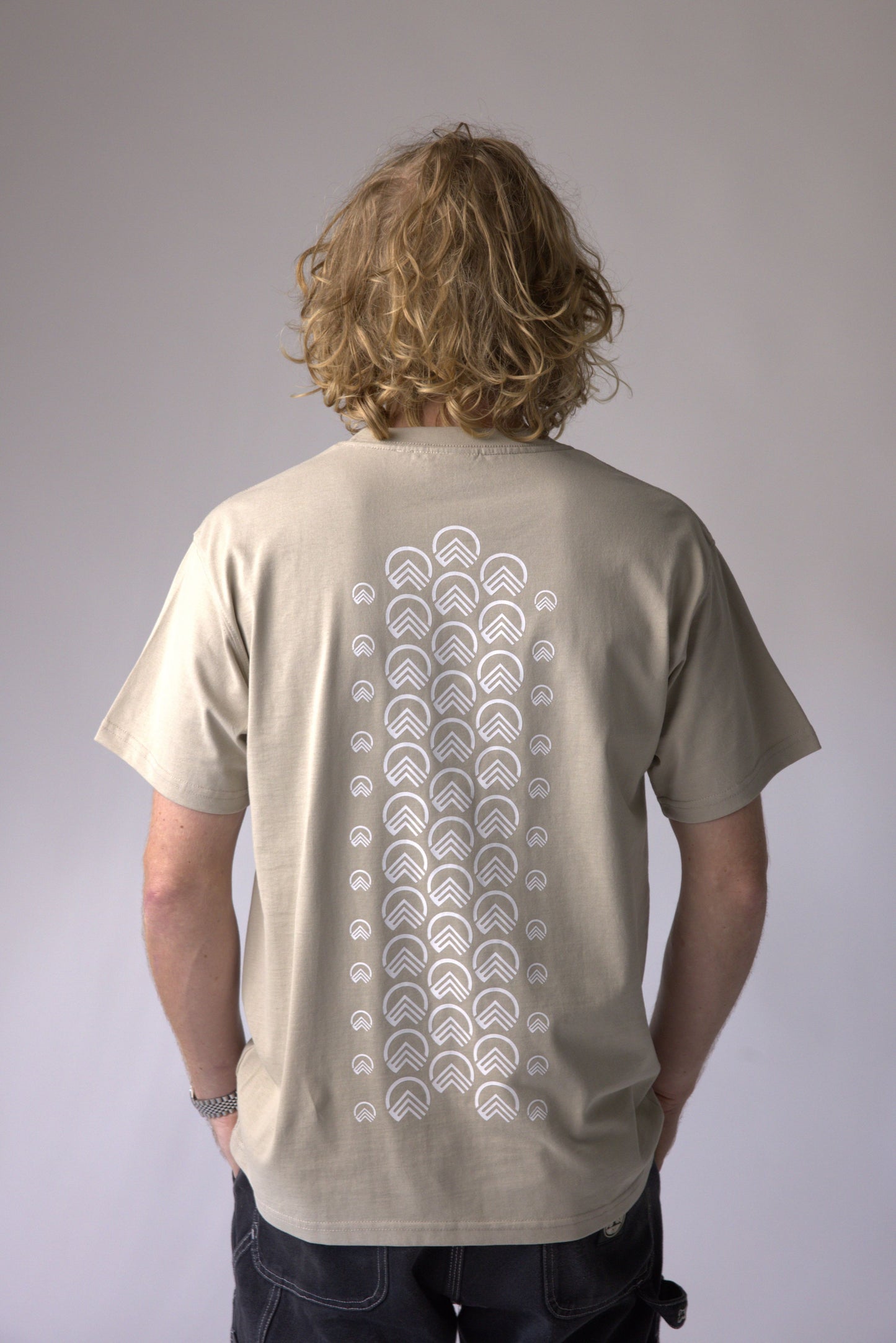 TREAD PATTERN TEE